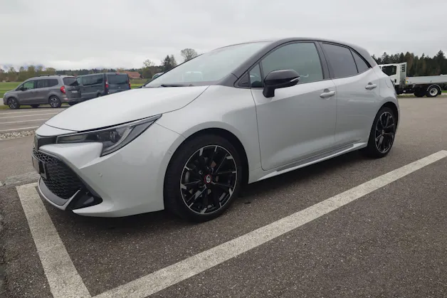 Toyota Corolla 2.0 HSD GR-S