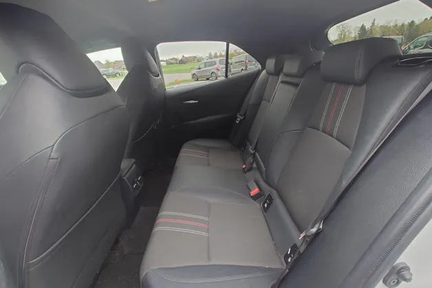 Toyota Corolla 2.0 HSD GR-S
