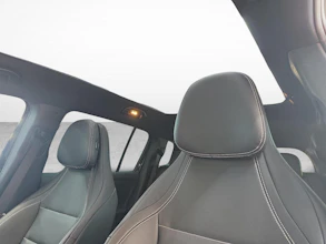 https://vehicle.imgix.net/4270166/5b829860-bf01-40fa-a4d7-d0e1290fbb9c.jpg