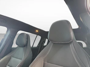 Fahrzeugbild MERCEDES-BENZ GLB 220 4MATIC AMG Line