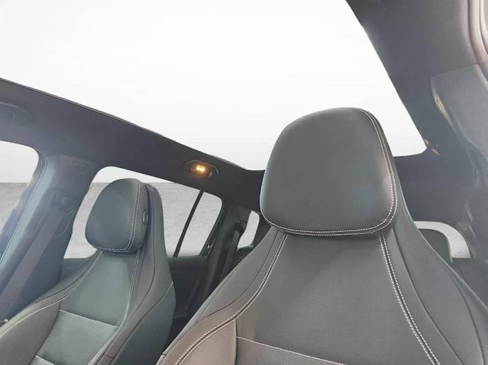 Fahrzeugbild MERCEDES-BENZ GLB 220
