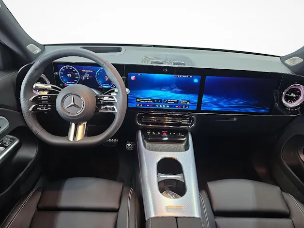 MERCEDES-BENZ GLB 220 4MATIC AMG Line