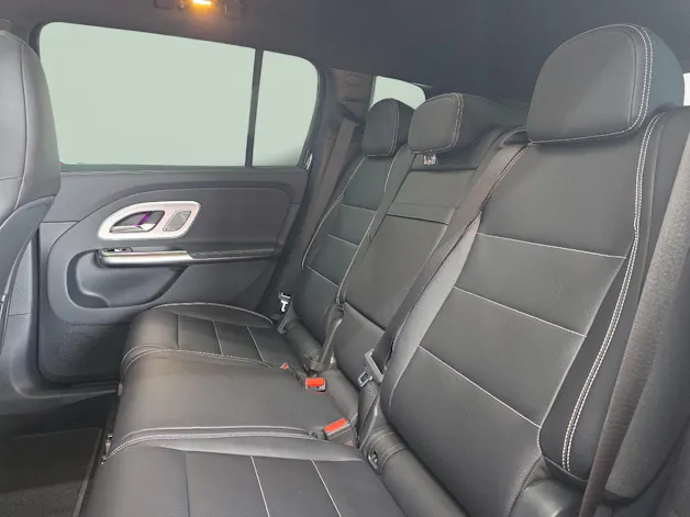 MERCEDES-BENZ GLB 220 4MATIC AMG Line