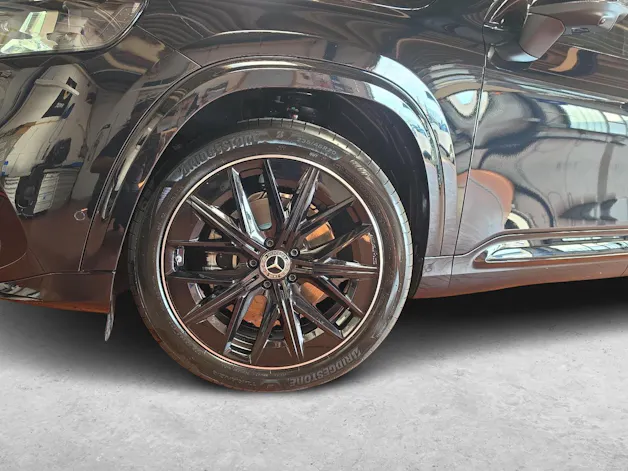 MERCEDES-BENZ GLB 220 4MATIC AMG Line