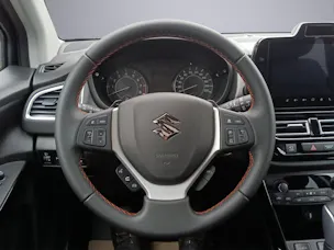 Suzuki S-Cross 1.4 T Black Edition Top Hybrid 4x4