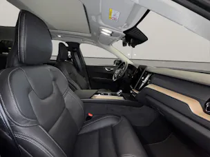 Volvo XC60 2.0 T8 TE Ultra Dark eAWD