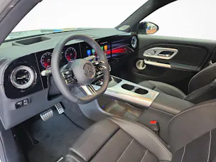 MERCEDES-BENZ GLB 220 4MATIC AMG Line