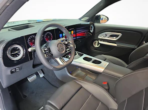 Fahrzeugbild MERCEDES-BENZ GLB 220 4MATIC AMG Line