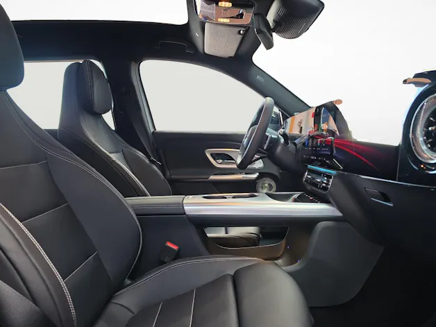 MERCEDES-BENZ GLB 220 4MATIC AMG Line