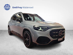 https://vehicle.imgix.net/4270182/b46e7396-c788-4b16-9607-9e3b4271b123.jpg