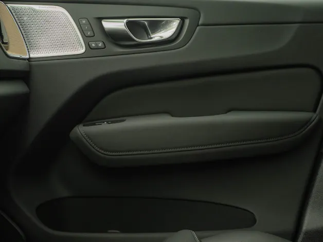 Volvo XC60 2.0 T8 TE Ultra Dark eAWD