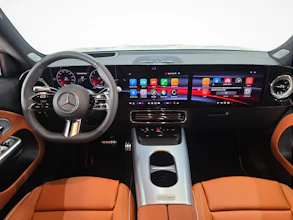 https://vehicle.imgix.net/4270189/437139a1-85be-4eea-a017-0584ed272a8e.jpg