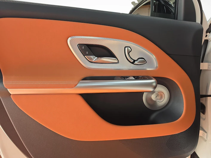 Fahrzeugbild MERCEDES-BENZ GLB 220