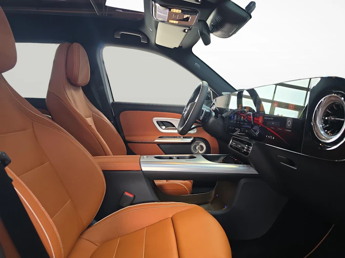 Fahrzeugbild MERCEDES-BENZ GLB 220