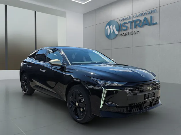 DS Automobiles No4 1.6 E-Tense Performance Line