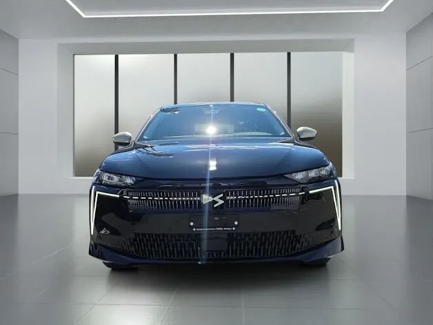 DS Automobiles No4 1.6 E-Tense Performance Line