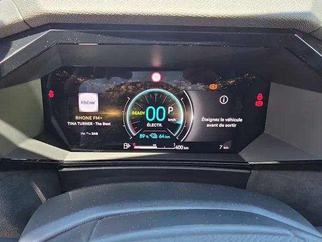 DS Automobiles No4 1.6 E-Tense Performance Line