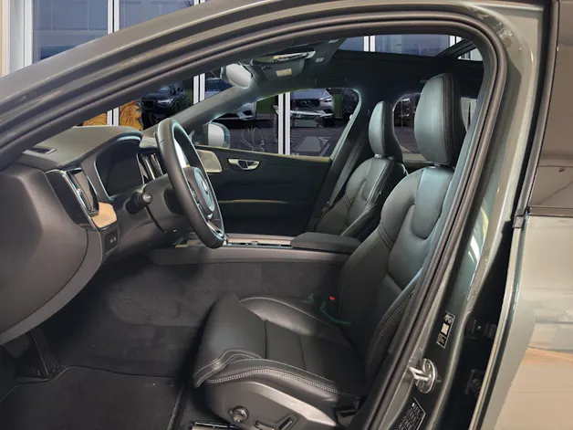Volvo XC60 2.0 T8 TE Ultra Dark eAWD