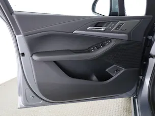 BMW 230e xDrive paddles Active Tourer