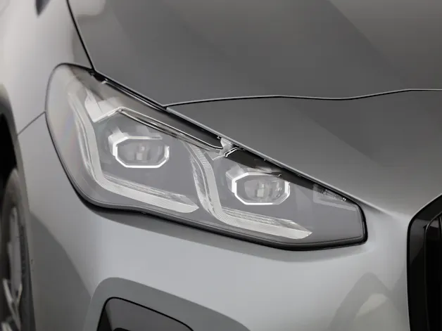 BMW 230e xDrive paddles Active Tourer