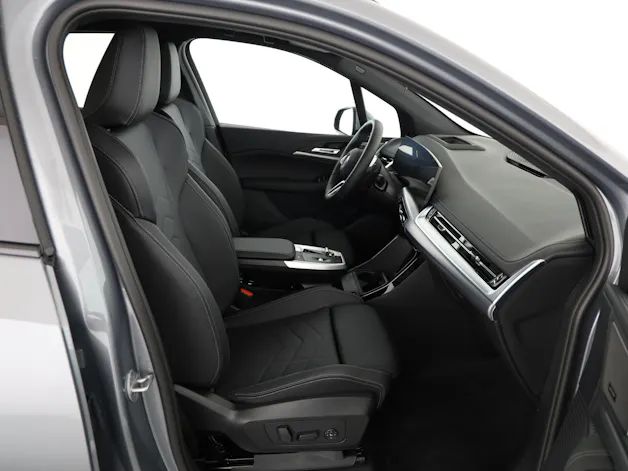 BMW 230e xDrive paddles Active Tourer