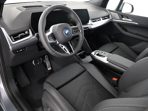 BMW 230e xDrive paddles Active Tourer