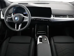 BMW 230e xDrive paddles Active Tourer