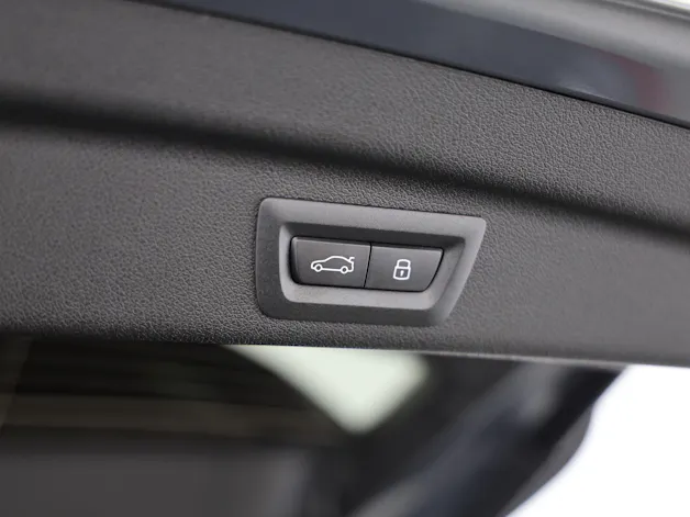 BMW 230e xDrive paddles Active Tourer