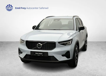 Fahrzeugbild VOLVO XC40 2.0 B3 MH Plus Dark Fahrzeugbild VOLVO XC40 2.0 B3 MH Plus Dark