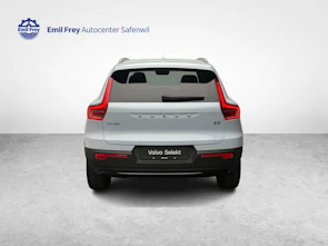 Fahrzeugbild VOLVO XC40 2.0 B3 MH Plus Dark