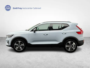Fahrzeugbild VOLVO XC40 2.0 B3 MH Plus Dark
