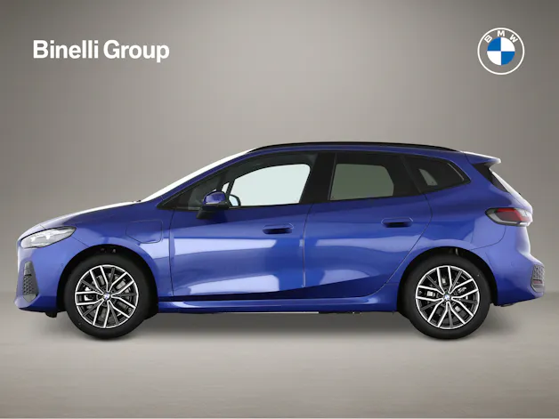 BMW 230e xDrive paddles Active Tourer
