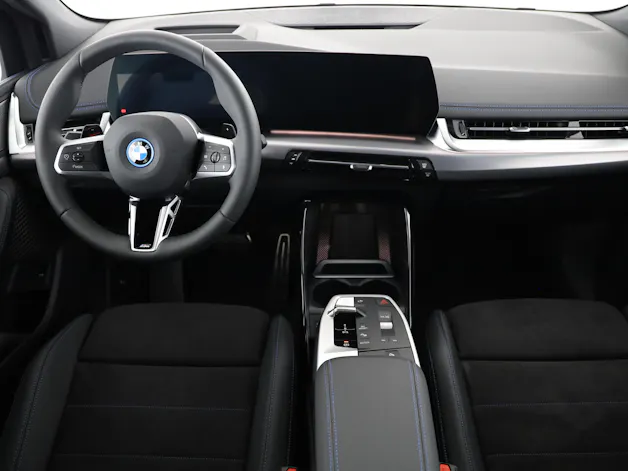 BMW 230e xDrive paddles Active Tourer