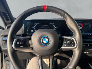BMW i5 M60 xDrive 📍 ** Action de leasing à 1.9% **