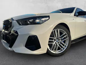 BMW i5 M60 xDrive 📍 ** Action de leasing à 1.9% **