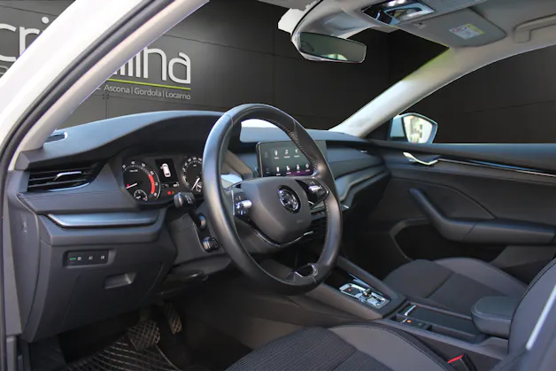 SKODA Octavia Combi 2.0 TSI Ambition 4x4 DSG