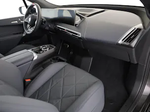 BMW iX M70
