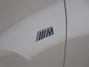 BMW iX M70