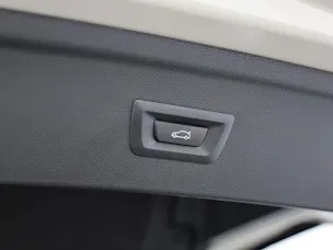 BMW iX M70