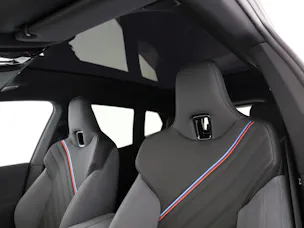 BMW iX M70