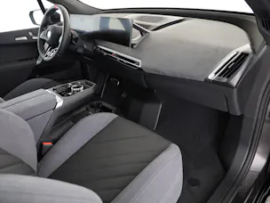 BMW iX M70