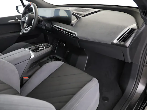 BMW iX M70