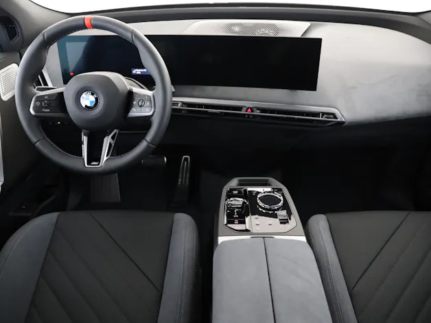 BMW iX M70