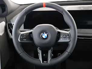 BMW iX M70