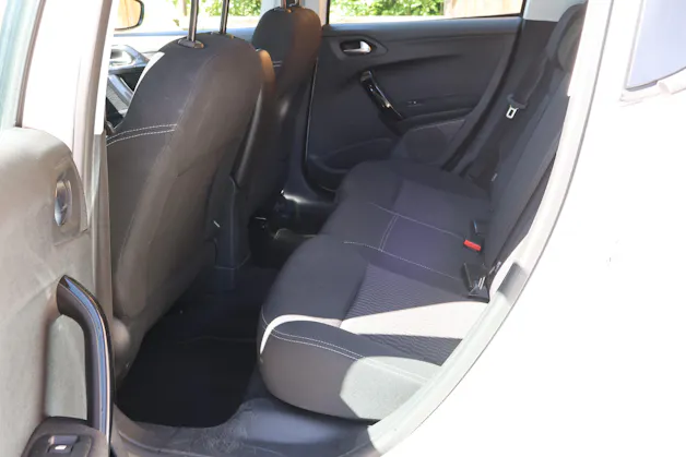 Peugeot 208 1.2 PureTech Signature S/S