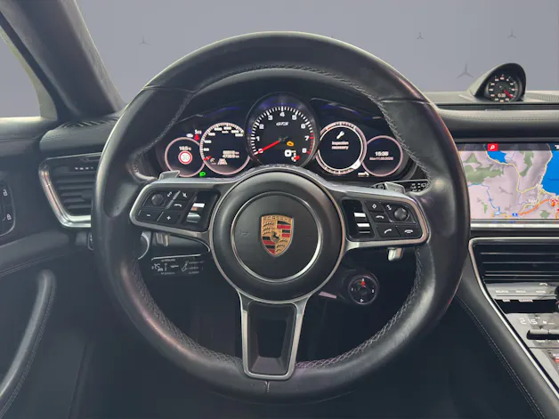 Porsche Panamera Sport Turismo 4.0 V8 GTS