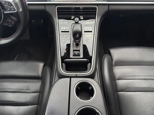 Porsche Panamera Sport Turismo 4.0 V8 GTS