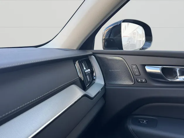 Volvo XC60 2.0 T6 TE Ultimate Dark eAWD