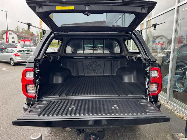 Toyota Hilux 2.8d MHEV Invincible Double Cab 4x4