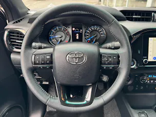 Toyota Hilux 2.8d MHEV Invincible Double Cab 4x4